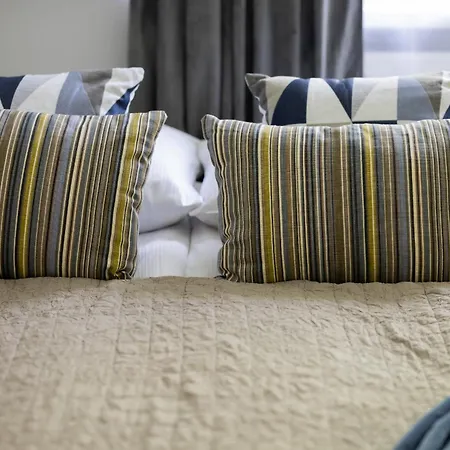 아파트 Beautiful Near Mokotow Field By Renters 바르샤바