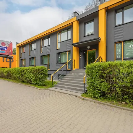 아파트 Beautiful Near Mokotow Field By Renters